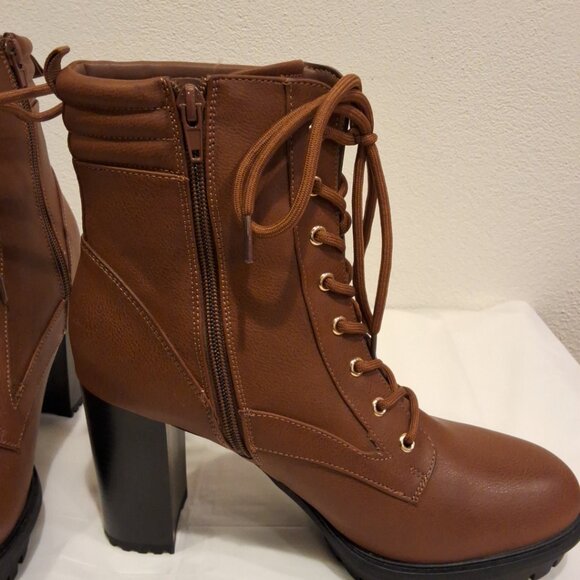 GBG Los Angeles Brown Boots NWOT High Heeled Combat Size 10M - Picture 3 of 13